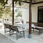 بيت للعطل Almond Buna Poolhouse