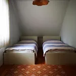 Almond Buna Poolhouse * Mostar