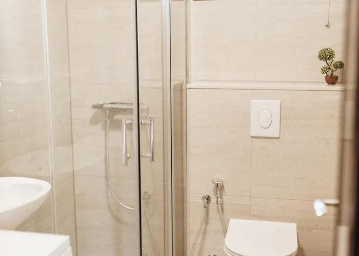 Vakantiehuis Almond Buna Poolhouse