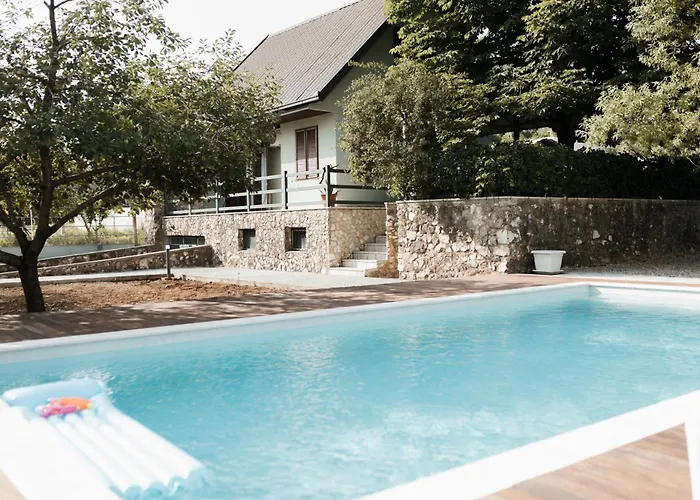 Vakantiehuis Almond Buna Poolhouse Mostar