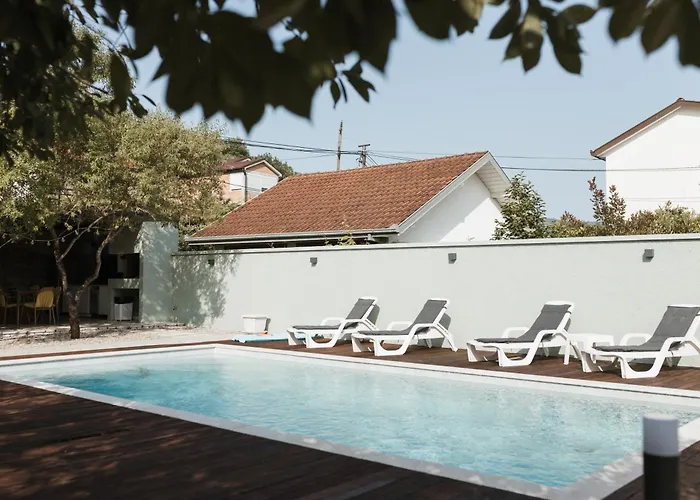 Almond Buna Poolhouse * Mostar