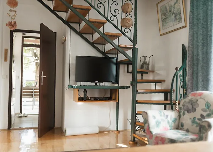 Almond Buna Poolhouse Mostar