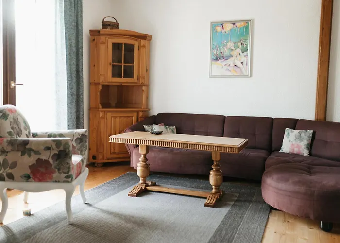 Almond Buna Poolhouse Vakantiehuis