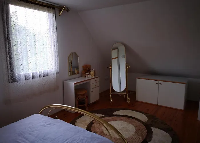 Almond Buna Poolhouse Mostar