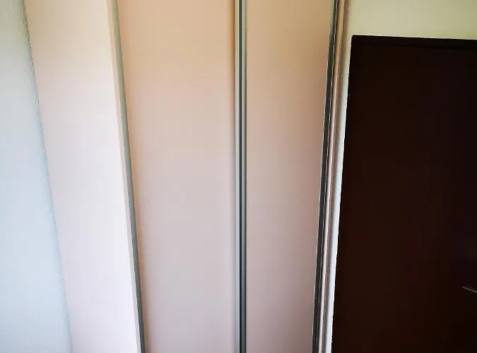 Almond Buna Poolhouse *